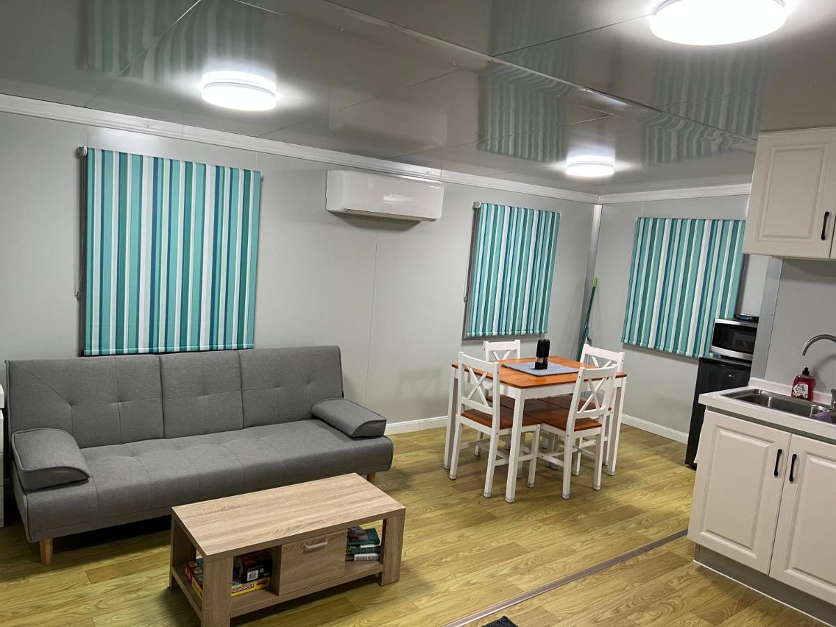White Cliffs Self Contained Cabin Accommodation Экстерьер фото